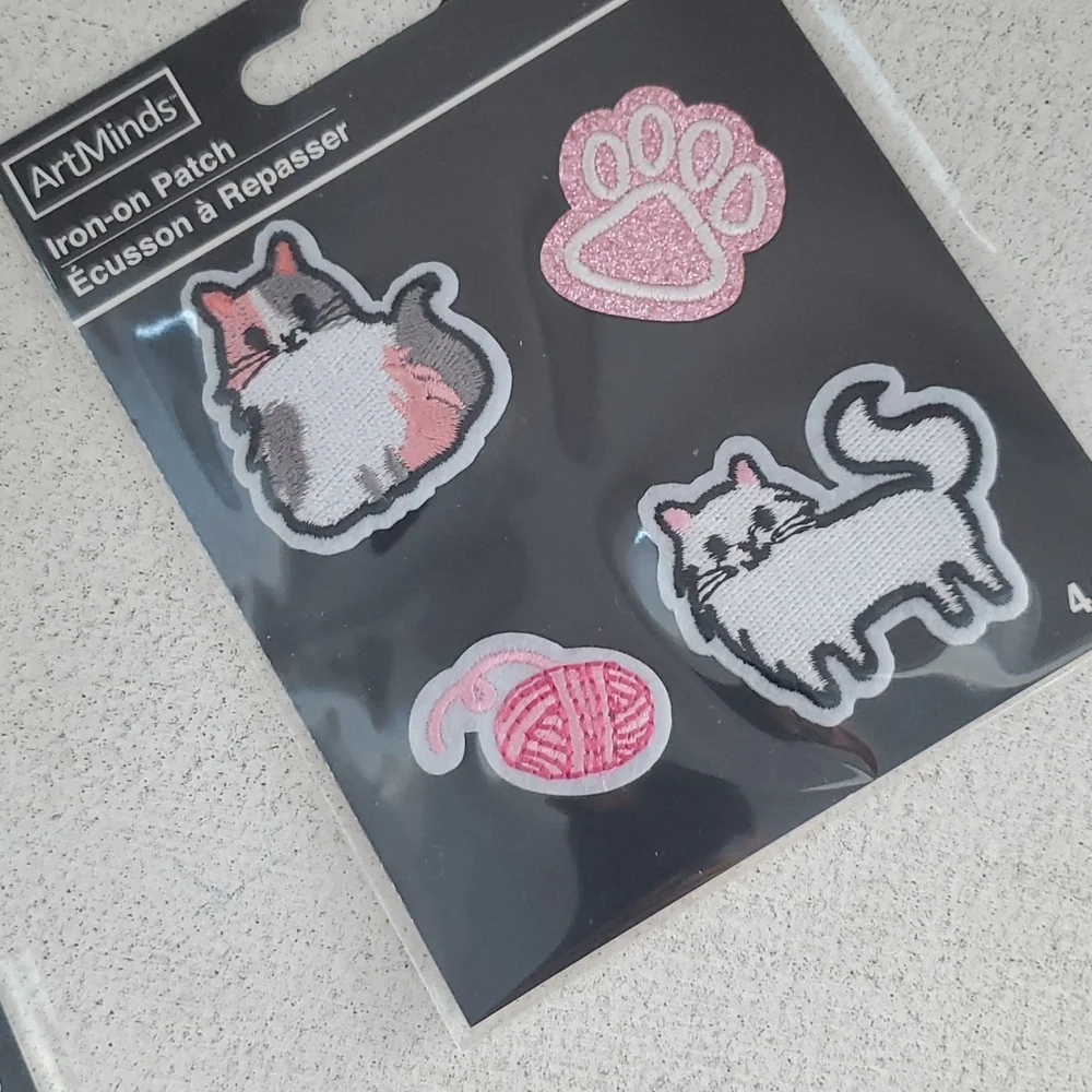 ARTMINDS IRON-ON 4 pc PATCH - Picture 4 of 12